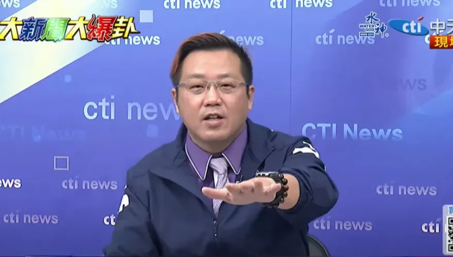 影/民進黨同框韓國瑜有陰謀？黃敬平拆穿真相：根本仇韓反韓為這事演技到位