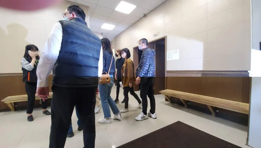 快訊/要真相！寶林茶室39歲男中毒亡　妻子妹妹現身殯儀館