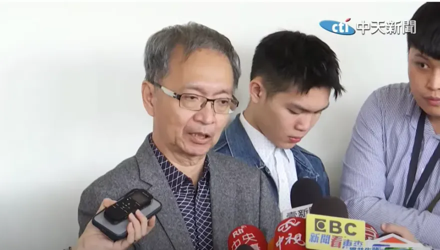 影/米酵菌酸也「抗中保台」？何美鄉疑特定食材來自大陸　反被薛瑞元狠打臉