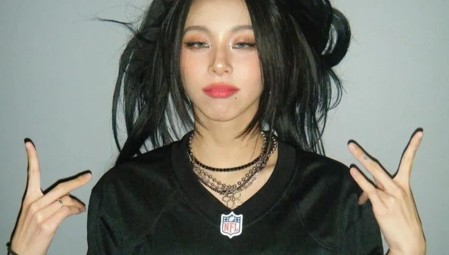 TWICE彩瑛認愛！熱戀大10歲男歌手Zion.T　低調約會地點曝光