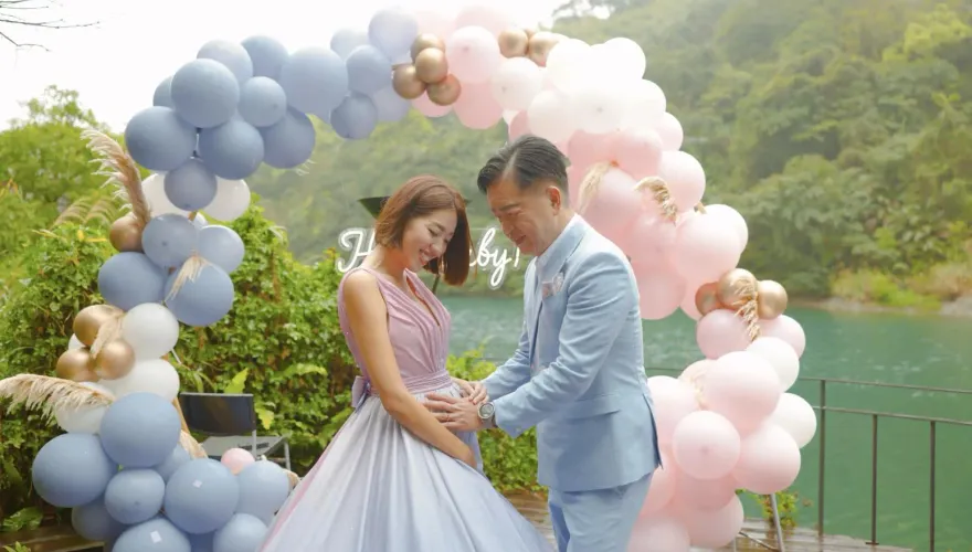 劉伊心宣布懷第3胎！挺5月肚辦趴　3寶性別揭曉現場嗨翻