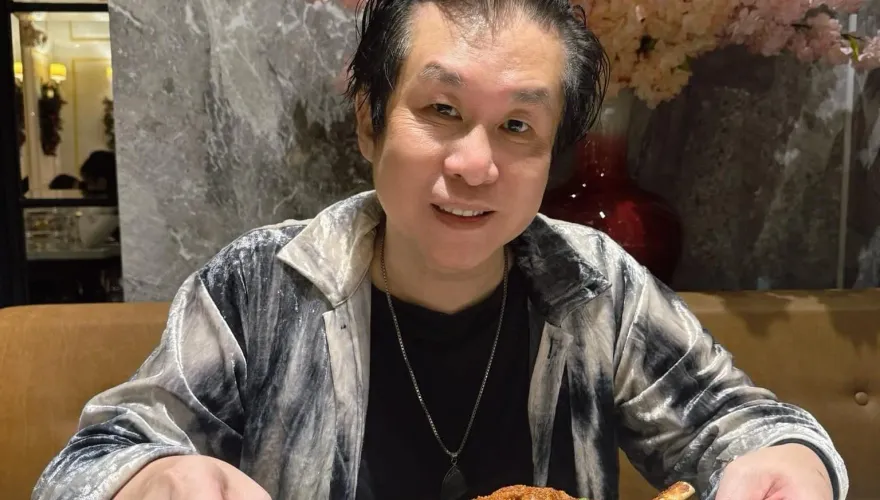 出意外重摔！62歲鄭智化唱紅〈星星點燈〉　說話「胸腔劇痛」傷勢曝光