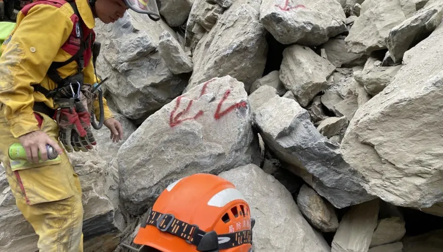 7.2強震撼全台/花蓮地震13死6失聯　晶英酒店西寶國小4/7估撤離305人