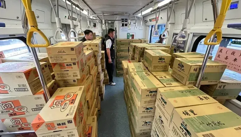 7.2強震撼全台/台鐵2天疏運12.2萬名旅客進出花東！區間車滿載救援物資