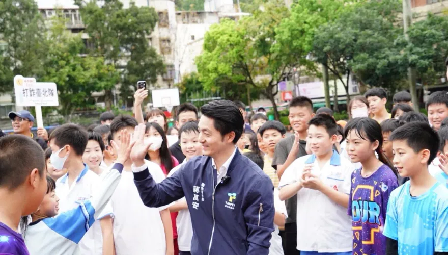 台智光警用監視器合約爭議延燒　蔣萬安再槓柯文哲：已發函解約