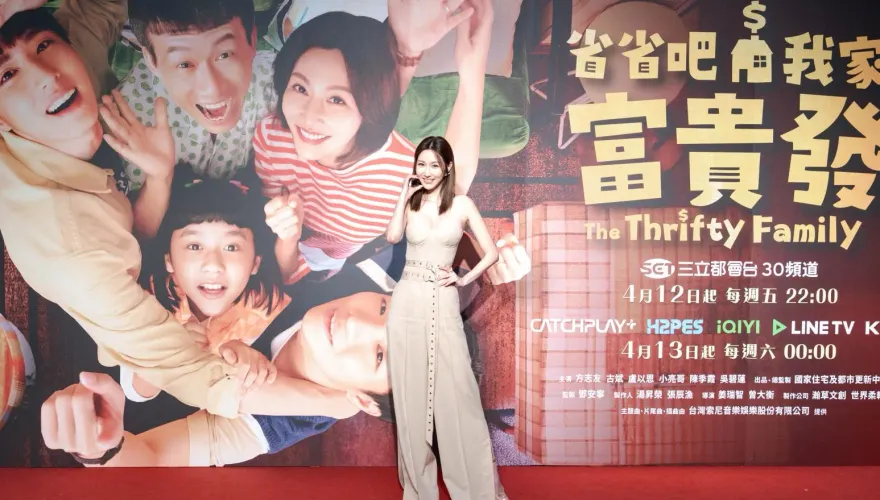 曾莞婷一口氣「多3個小孩」！親子私下互動曝光：盡量讓我開心
