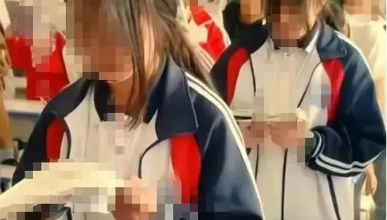 陸國中女生流行「鯰魚鬚」髮型　老師家長直呼受不了