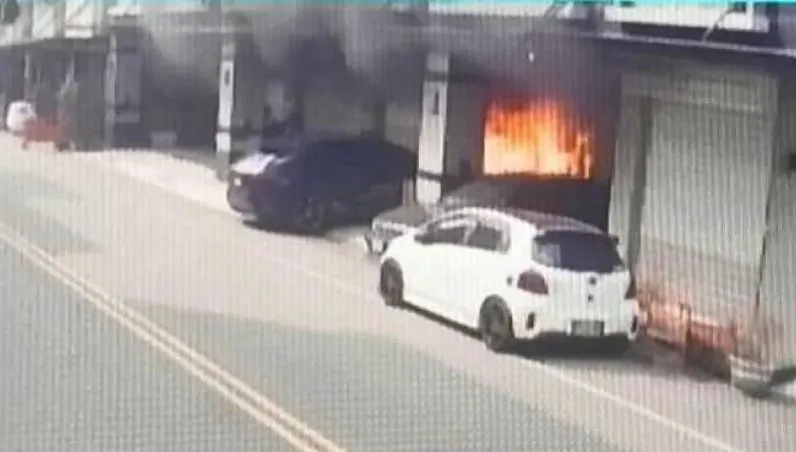 欠租不滿被催討...怒潑油放火一起死！門窗全遭封鎖　犯案動機超狠
