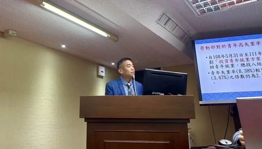 盧縣一「代投」恐涉偽造罪？王鴻薇為議事人員說公道話