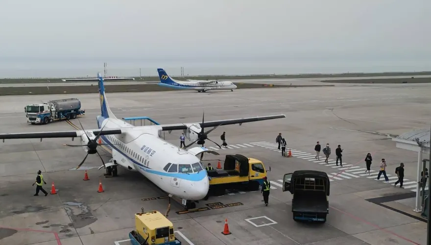 快訊/金門機場遭蜜蜂集體攻擊！2旅客受波及　班機起飛延誤近1小時
