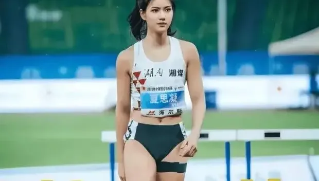 陸「田徑IU」穿超短三角褲參賽挨批博版面　教練團出面護航