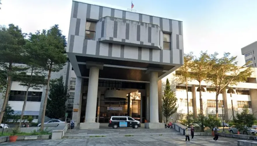 將發起「白花運動」悼念！士林地院法官不幸墜樓身亡　全國法官響應