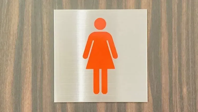 男大生女廁偷窺！　辯想做「變性手術」：看圖片沒有真實性