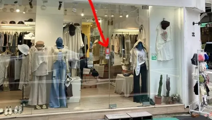 東區逛服飾店！妹子被逼「付低消」過程曝光　全網噴爆