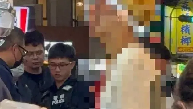 影/慎入！高雄行車糾紛釀持械傷人　金毛男遭玻璃瓶爆頭噴血