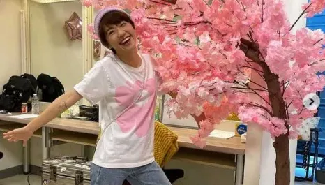Lulu衰遭黃子佼醜聞牽連爆衝突！33歲生日又被包圍：太感動了