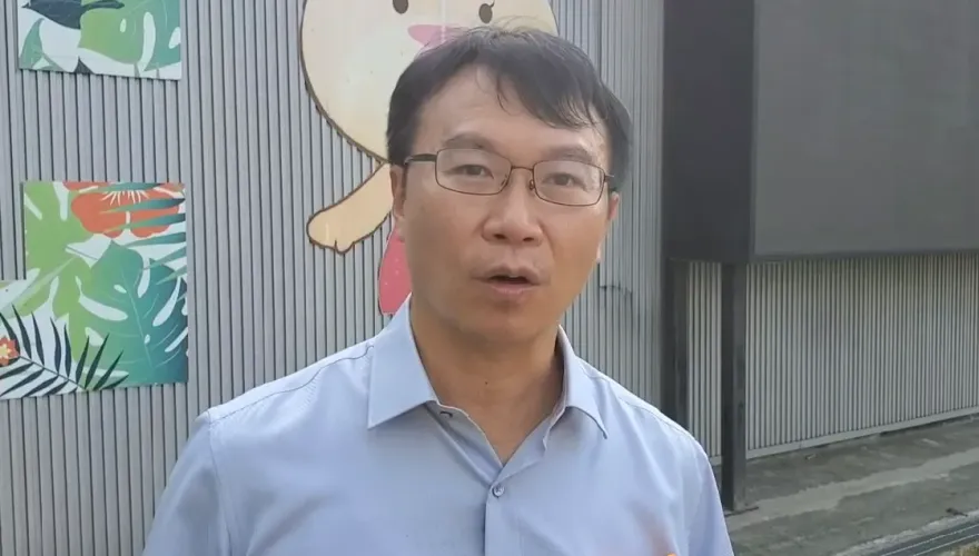 影/「被關停車場」洪一中怒批澄清湖球場工作人員　高市運發局：10分鐘內開門