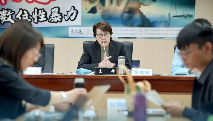 捲柯文哲北士科案急了？黃珊珊臉書貼文連發  媒體人看完驚吐4字：不要亂扯