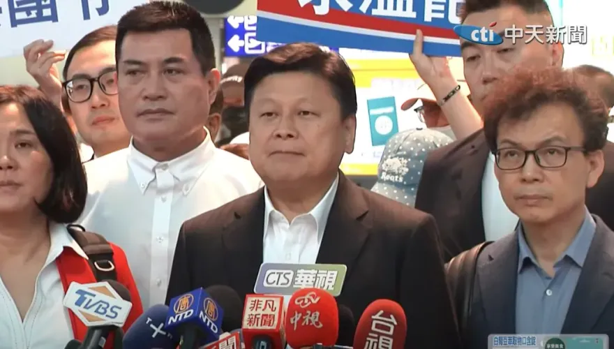 影/傅崐萁起飛訪陸！桃機喊話「兩岸一家、中華民族」和平破冰　振興百工百業