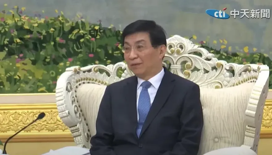影/王滬寧見傅崐萁一席話掀共鳴！　謝寒冰：聽到很難過
