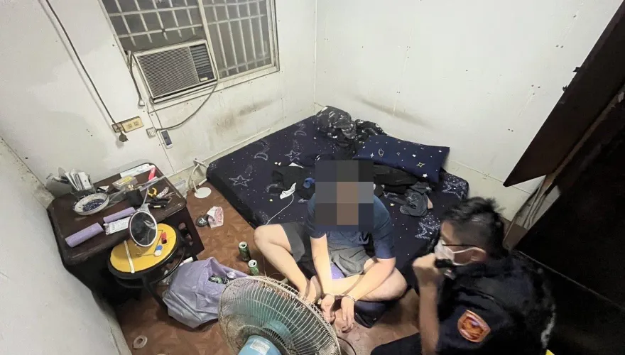 影/愛收集瓶蓋？高雄怪男洋酒店搞破壞只開瓶不買走　被逮「2條通」洩底