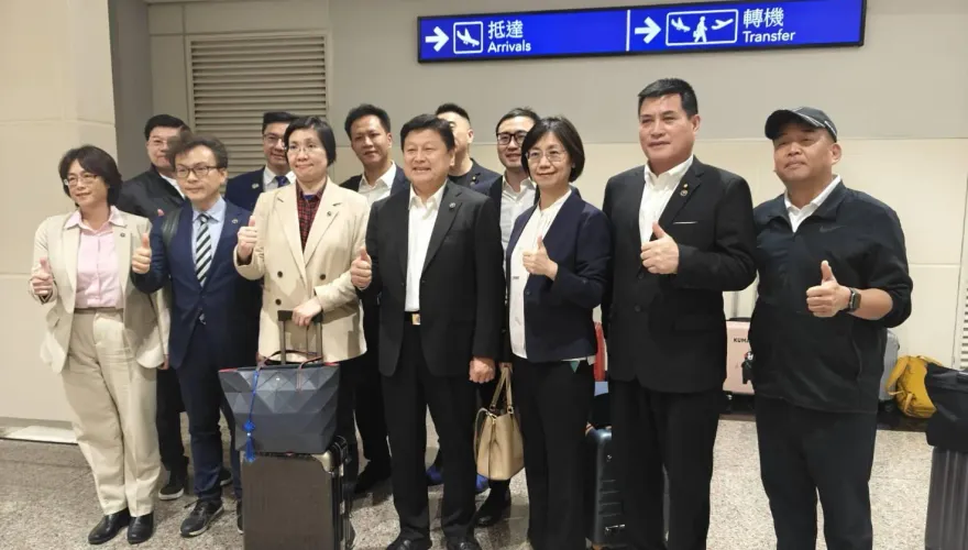 結束訪陸行程返台　傅崐萁：觀光農特產及航點有收穫
