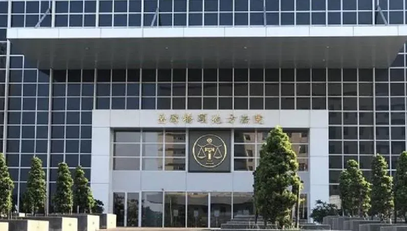 高雄碩士男停車場「偷拍裙底」遭逮！犯嫌還知道脫罪　狡辯：罹患身心症