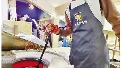 男大生花1.7萬開燒餅店1年賺500萬　稱年內開100家分店