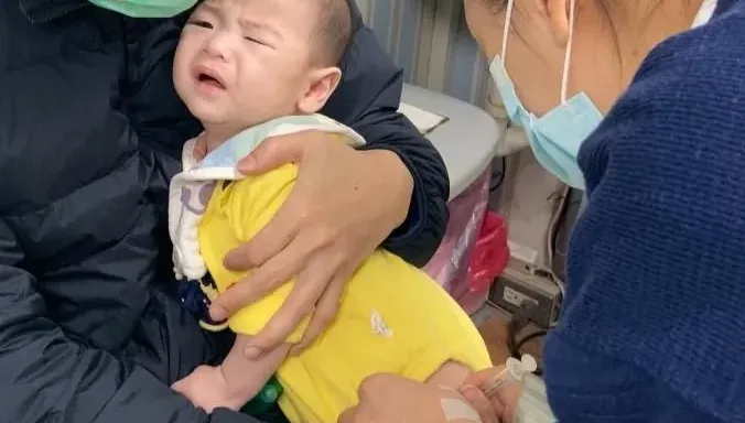 快訊/腸病毒疫情拉警報！全台破250班停課　兒科醫警告：快打疫苗