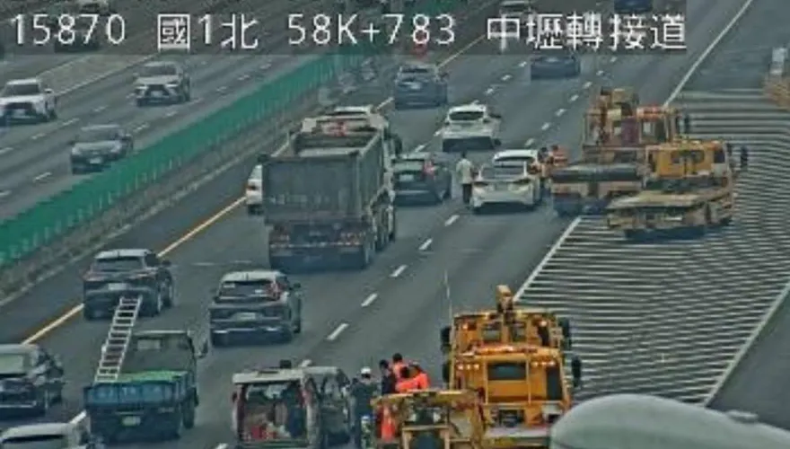 快訊/假日出遊注意！國1北向中壢段「2車追撞」佔用外線　回堵5公里