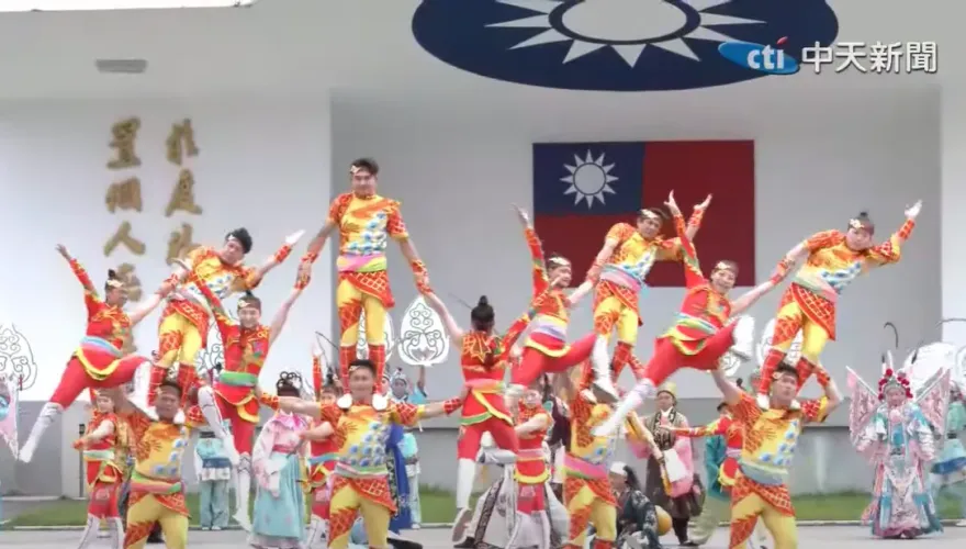 台灣戲曲學院、九天民俗技藝團520總統就職合體！融合董事長樂團「眾神護台灣」