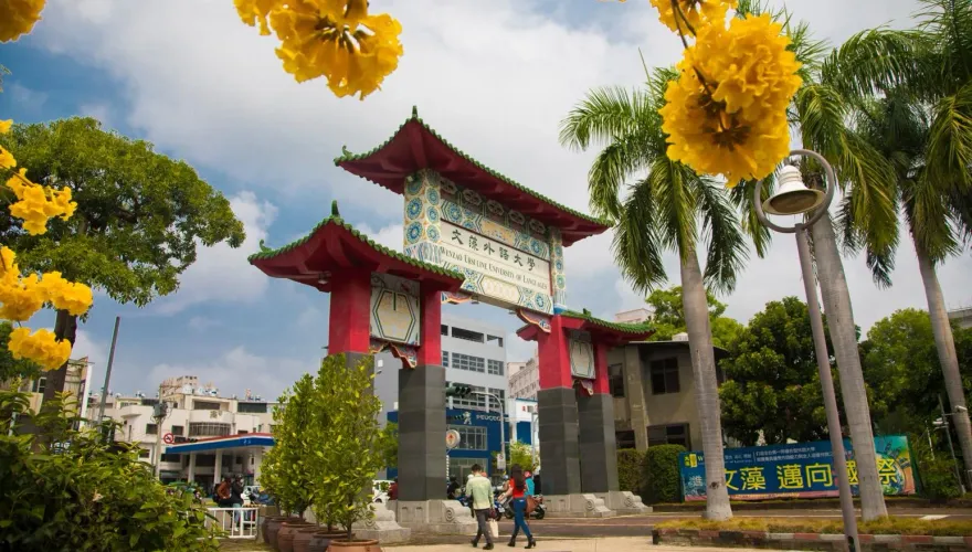 學校住海邊？文藻大學「管學生賴床」上課睡覺還被警告　他曝真相：是五專部吧