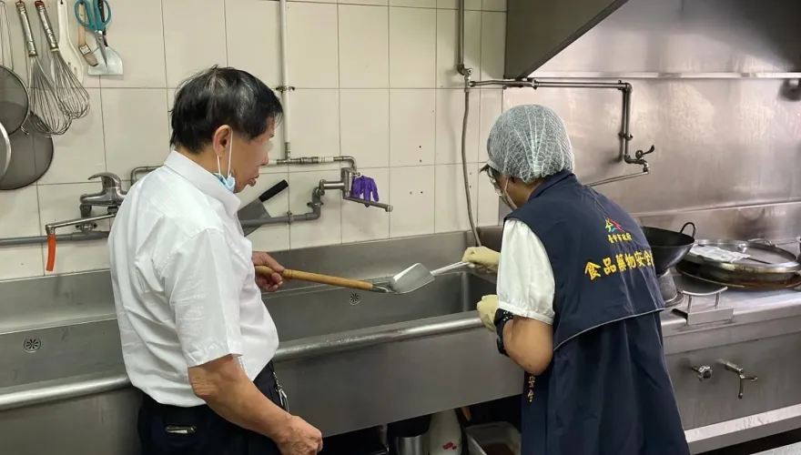 赴台中校外教學！裕德國際學校傳食物中毒　中市食安處：稽查採檢令業者停餐