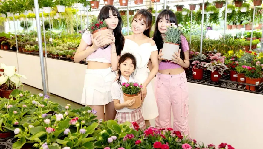 消失歌壇15年！小芭比驚喜帶3愛女亮相　曝婆媳關係：剛開始有點怕