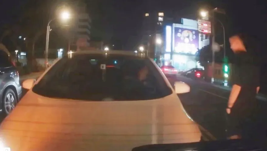 影/上帝也不會饒妳！桃園妹子醉撞等紅燈前車竟稱「在禱告」　理由瞎爆