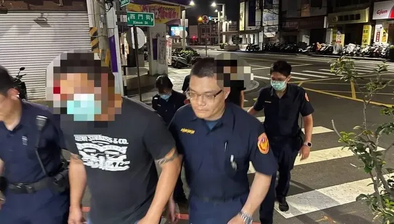 快訊/抓到了！嘉義暗夜停車糾紛、街頭械鬥喋血　警循線逮獲11人送辦