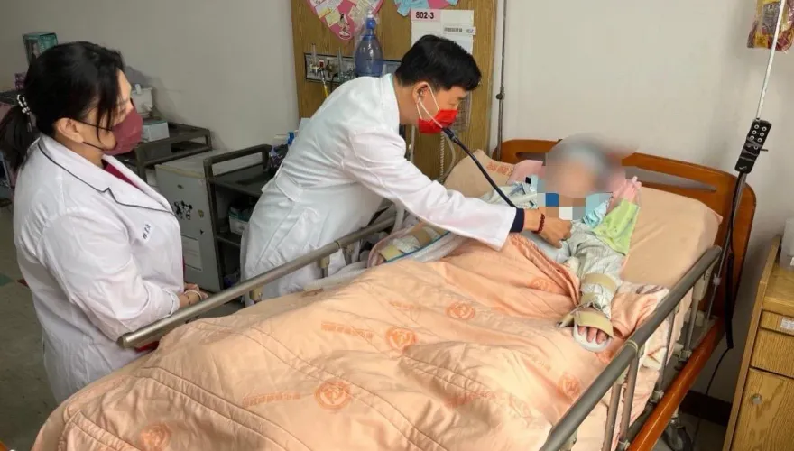 影/快訊/一起集氣！彰化車禍陳姓姊姊再陷昏迷搶救　妹「自行呼吸能力差」昨轉院