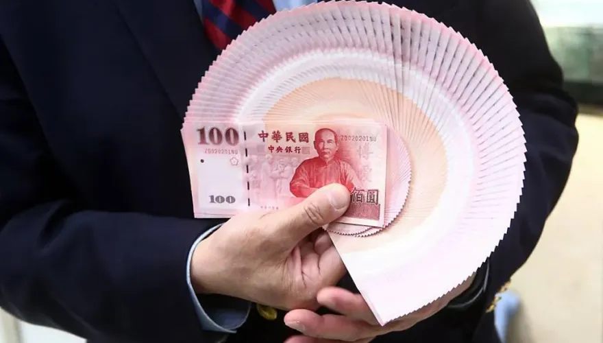 成長趨緩、地緣風險升高！金融三業對陸曝險　年減逾千億