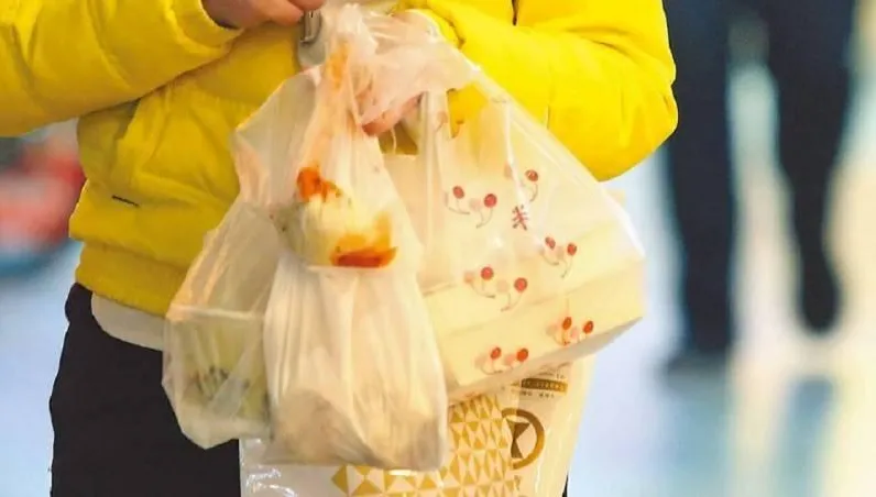 夜市「1美食」一小包要100元！他傻眼「肉不多還貴」　全場直呼同感