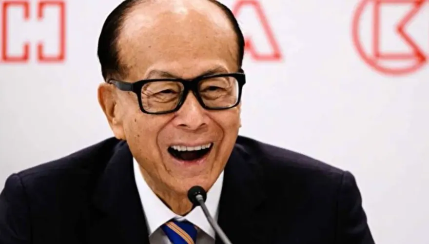 清庫存套現？李嘉誠再次打折拋售在港新樓盤　部分住宅降價三分之一