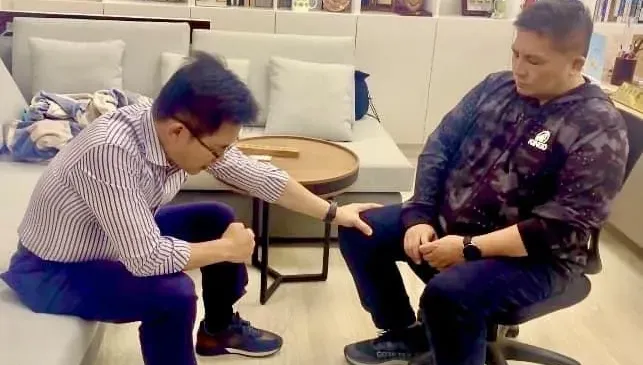 吳宗憲送醫嚴重傷勢曝光！黃健庭：遭人肘擊「肋骨斷裂」忍痛出院趕回立法院