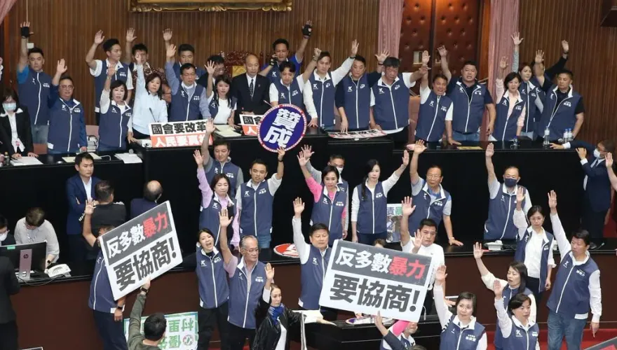 點名3綠委立院全武行「莫名其妙」！　葉元之曝背後目的：有必要嗎