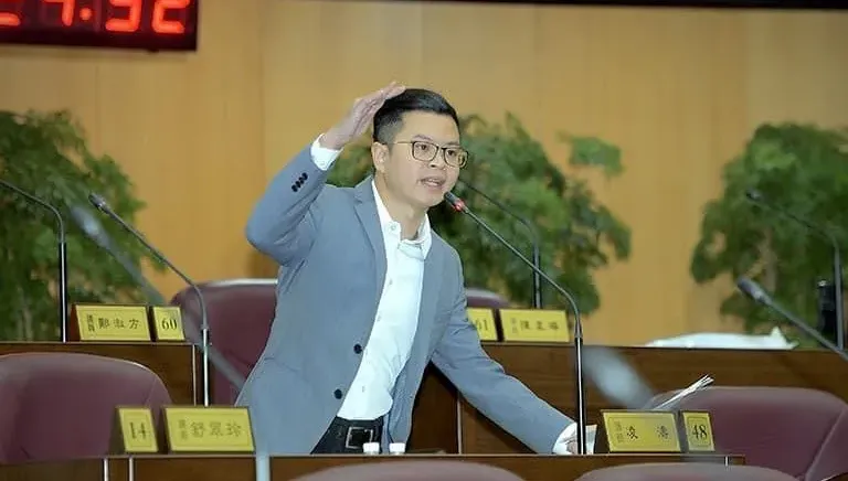 多藝人酸立院遭出征！賴清德也曾求網軍「放過我」　凌濤轟：己所不欲卻施於人
