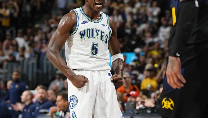 少年「狼」太狠了！灰狼G7落後20分上演驚奇逆轉秀　NBA史上頭一遭