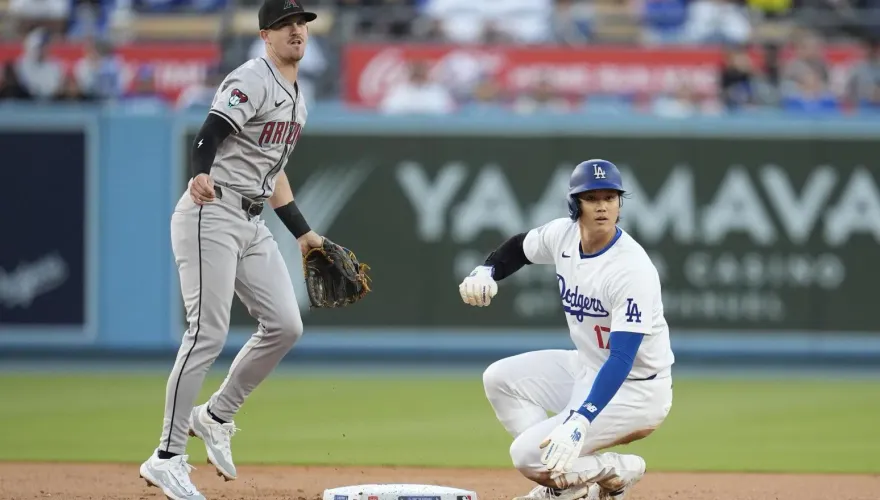 影/大谷翔平突襲短打！道奇教頭也意外　大讚他腳程快