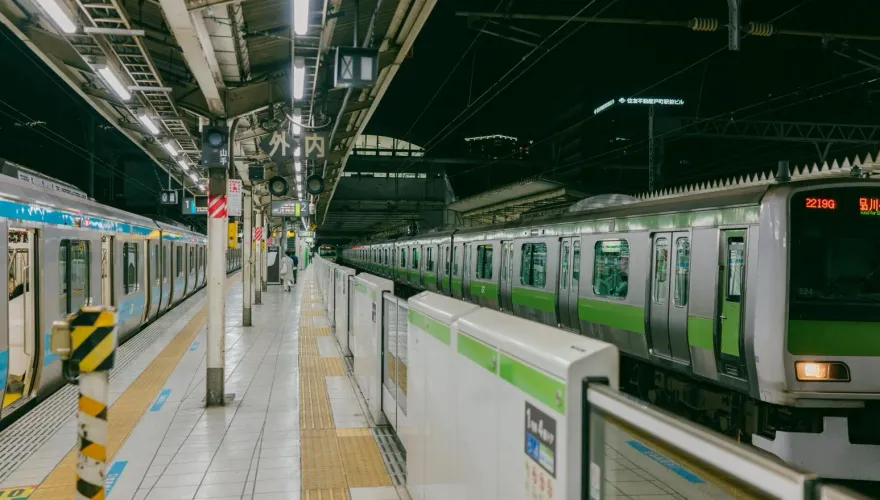 快訊/東京電車驚傳有人持刀　警網包圍當場制伏兇嫌