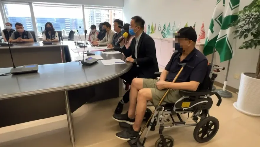 台中驚爆殯儀館BOT詐騙案！夫妻假冒市府包商詐4億財產　輪椅伯無助落淚