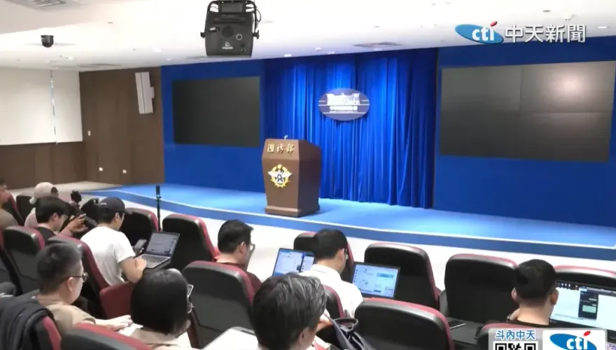 影/解放軍圍台軍演「由演轉戰」？又射飛彈越過台灣上空？國防部跳針一答案
