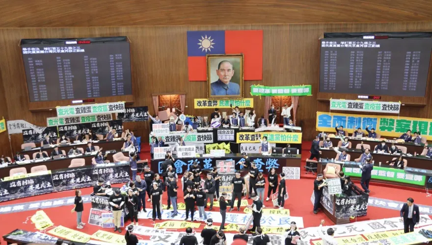 立法院外10萬人集結反國會改革　傅崐萁：卓榮泰報告國民黨團絕不會杯葛