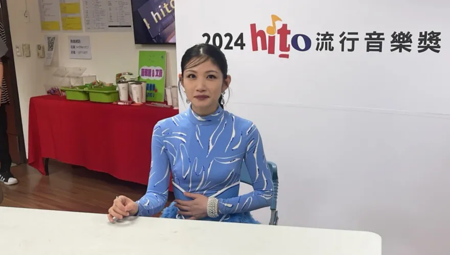 沒入圍金曲獎哭了！李千娜自爆上台演出怕「溢奶」　大方與老公共飲母乳